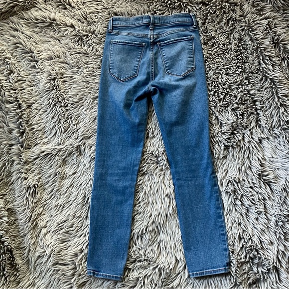 Abercrombie and Fitch- 26- Super Skinny Ankle High Rise Jeans Embroidered Stars - Picture 9 of 9